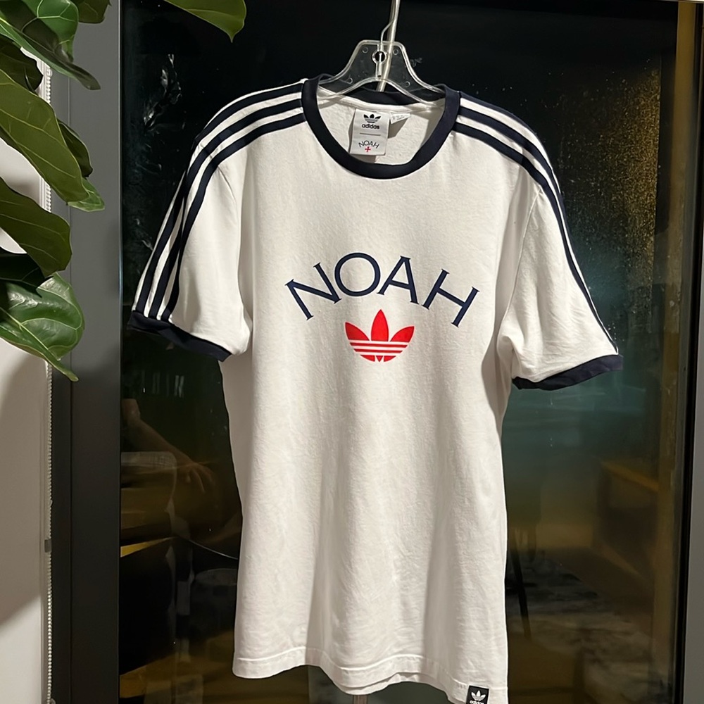 ADIDAS NOAH 3 STRIPED TREFOIL TEE